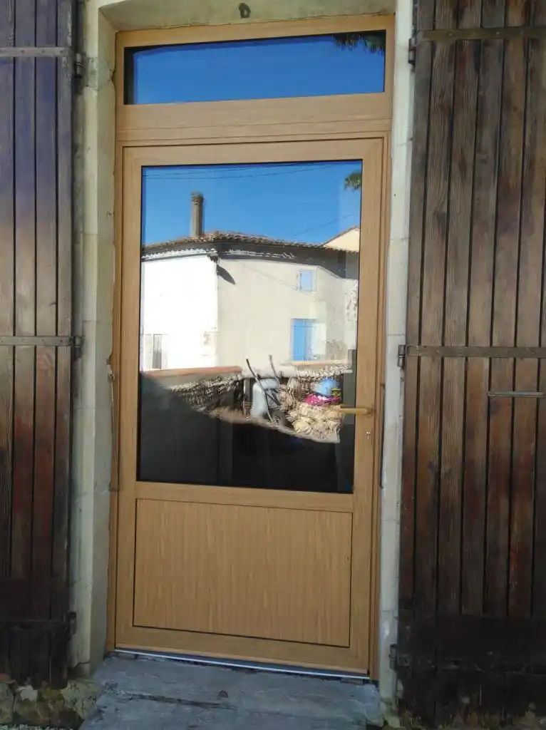 installation de portes à Royan